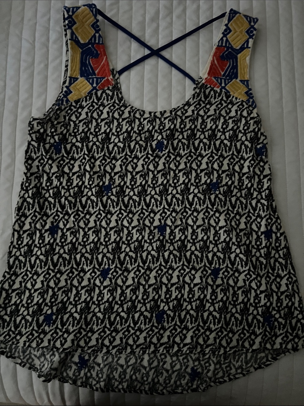 Sleeveless Patterned Women's Top with Embroidered Straps - Black & Blue
